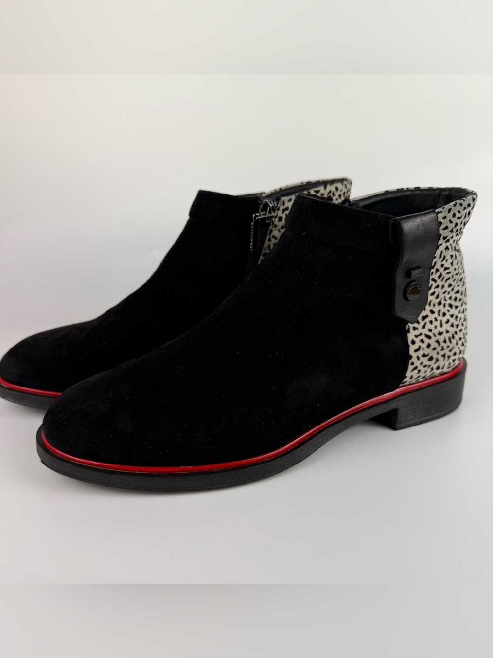 BeautiFeel Womens Black Suede Animal Print Ankle Boots Red Trim SZ 39 EU